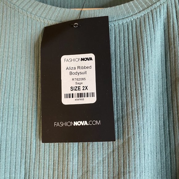 Fashion Nova Sage Knitted Bodysuit Top Size 2X - Picture 3 of 3